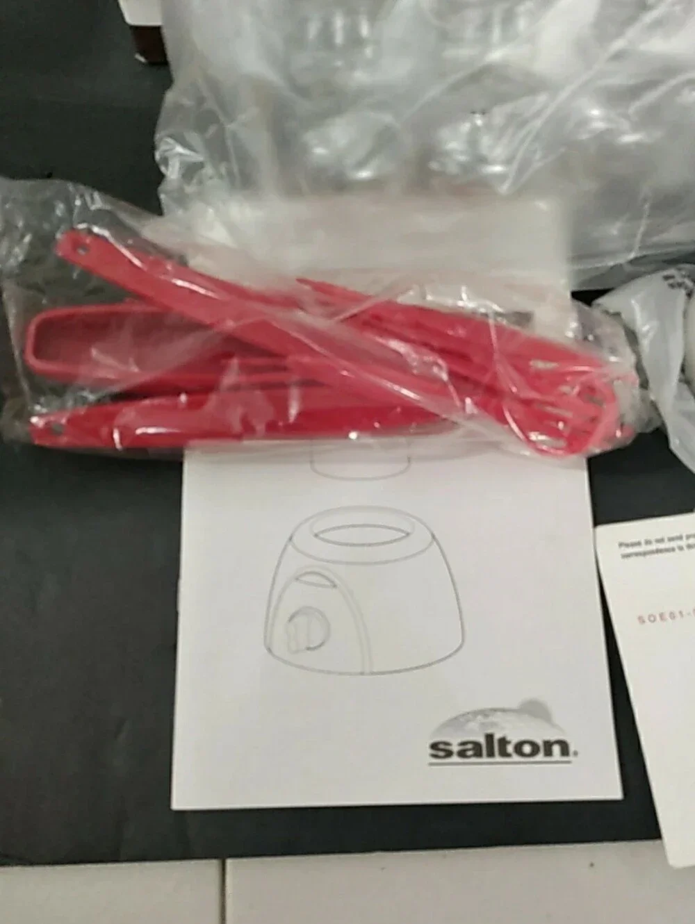 Salton Melted Bliss Chocolate Melter Treat Candy Maker Complete  Open Box NEW